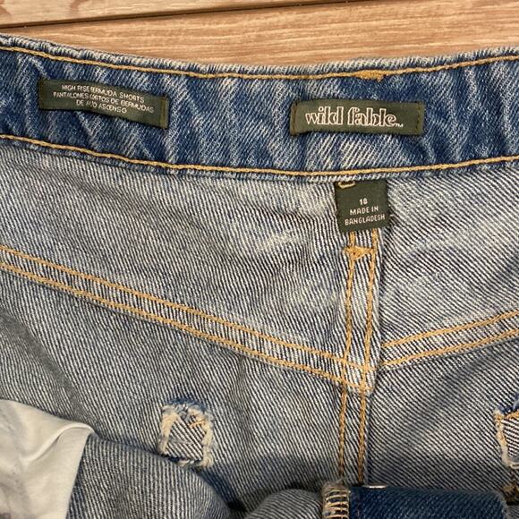 NWOT WILD FABLE High Rise Bermuda Distressed Denim Shorts 18 - Picture 6 of 9